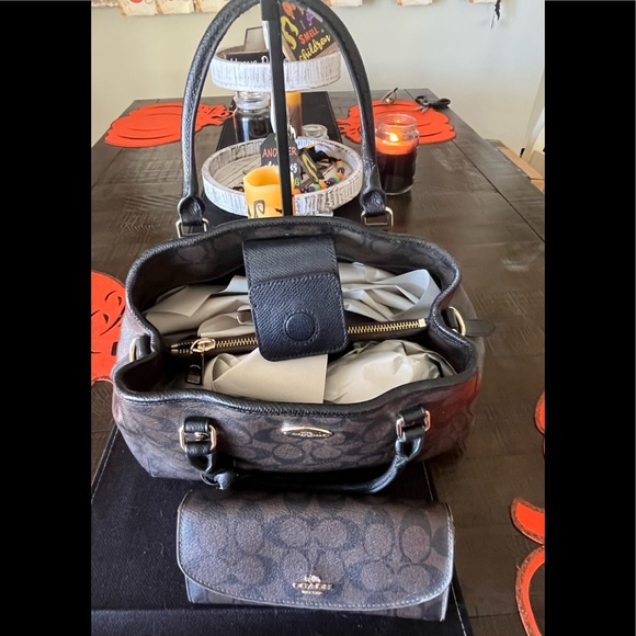 🌺Coach purse and large wallet set - Picture 9 of 11